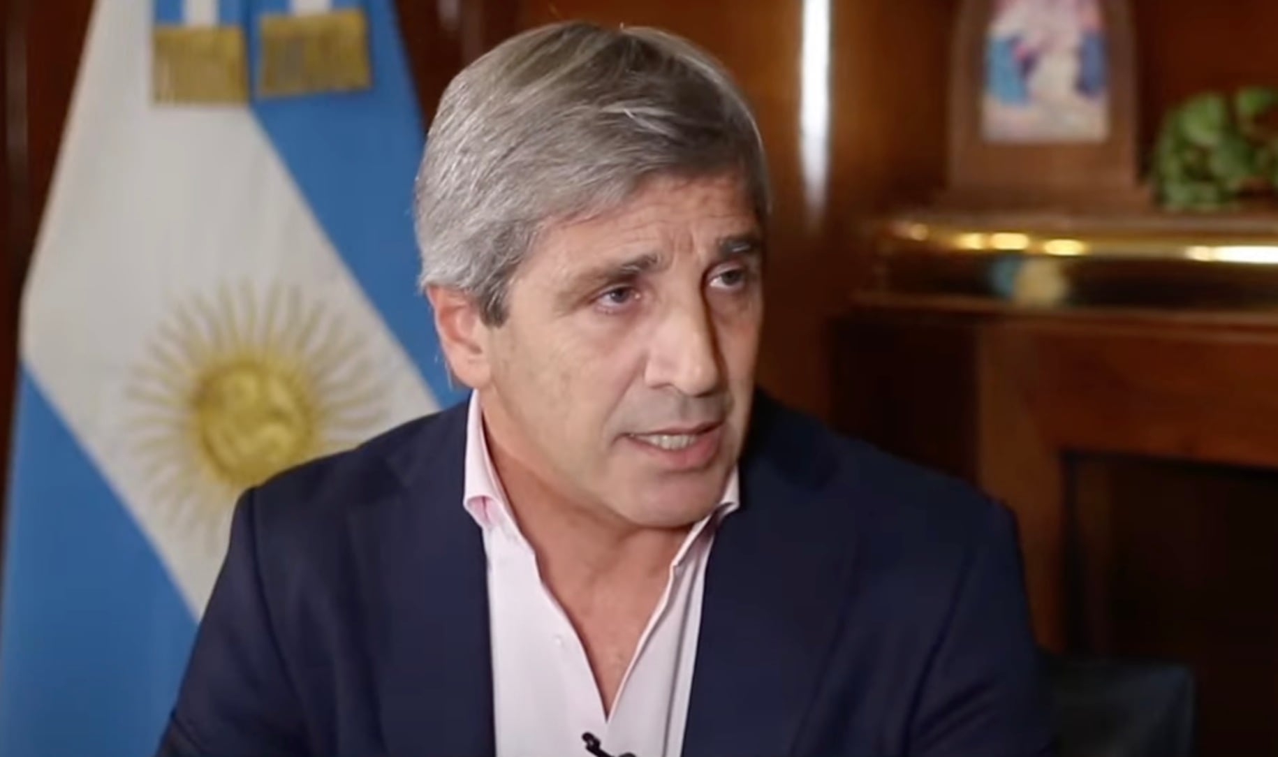 Entre sus delirantes dichos también expresó que el Gobierno "gastó 100 millones por egresado" de la Universidad de Madres de Plaza de Mayo