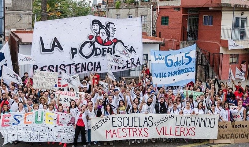 Maestras y maestros en marzo frente al Ministerio de Educación