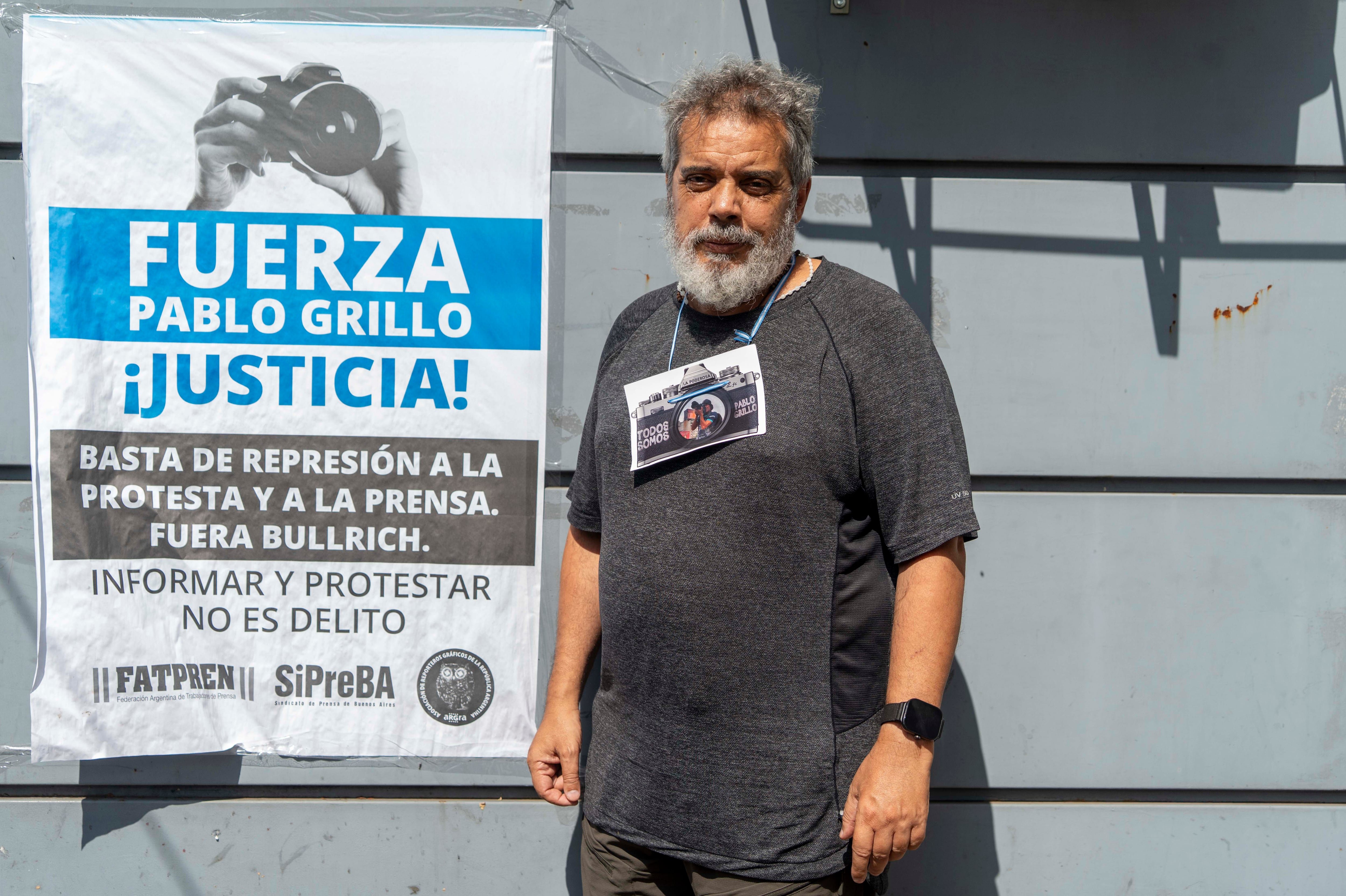 Fabián Grillo, padre del fotoperiodista, dice estar sorprendido y muy contento con la mejoría de Pablo.