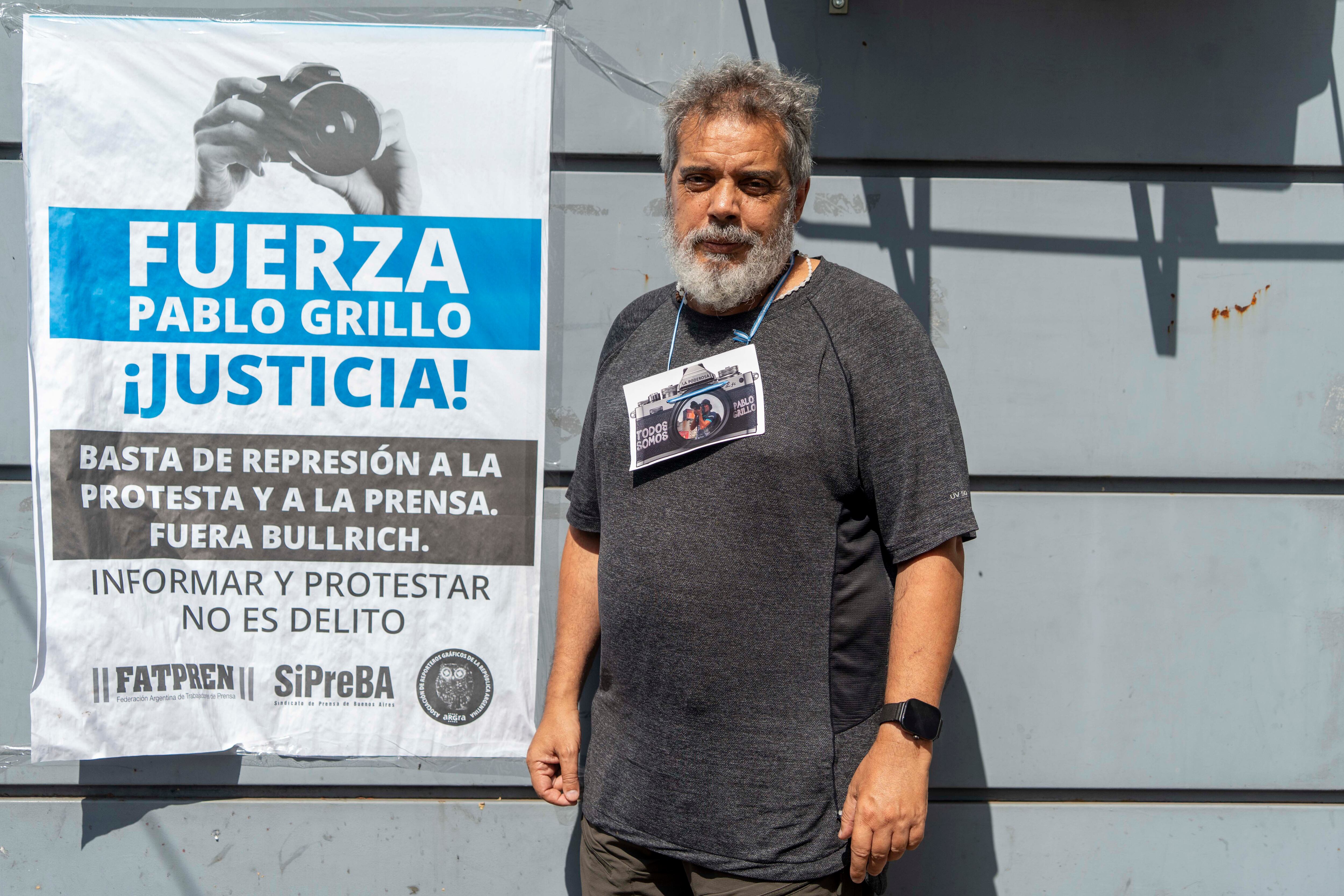 Fabián Grillo, padre del fotoperiodista, dice estar sorprendido y muy contento con la mejoría de Pablo.