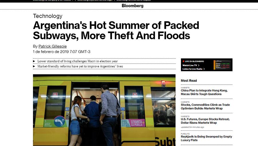 “El caluroso verano argentino de subterráneos llenos, más robos e inundaciones”, tituló Bloomberg.