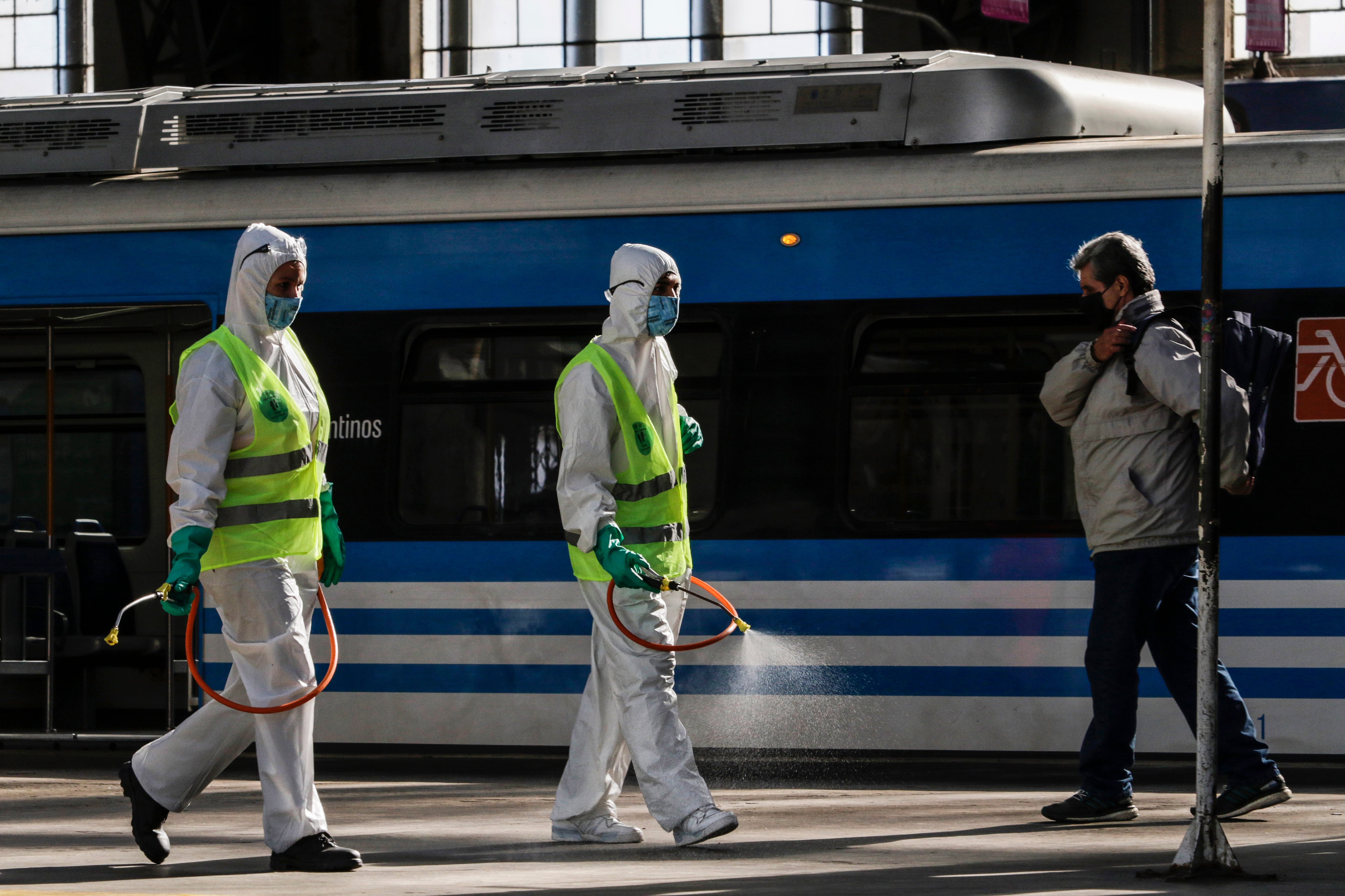 A partir de hoy el transporte público será sólo para trabajadores esenciales.