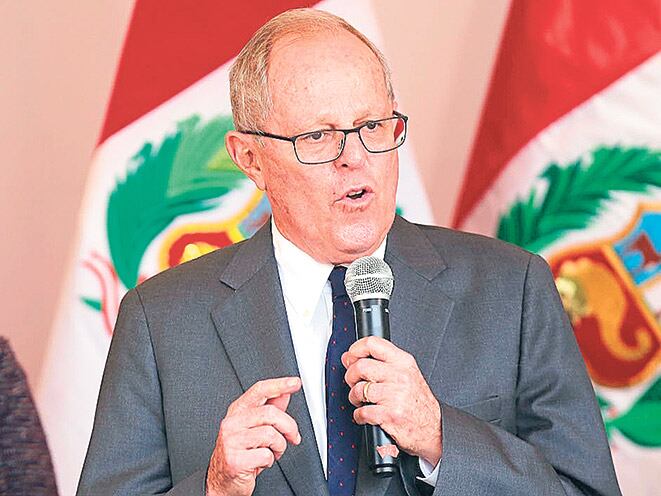 El presidente peruano, Kuczynski, fue incluido en la investigación judicial. 