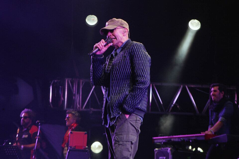 Tres nuevas canciones del Indio Solari expanden su vigente universo rockero