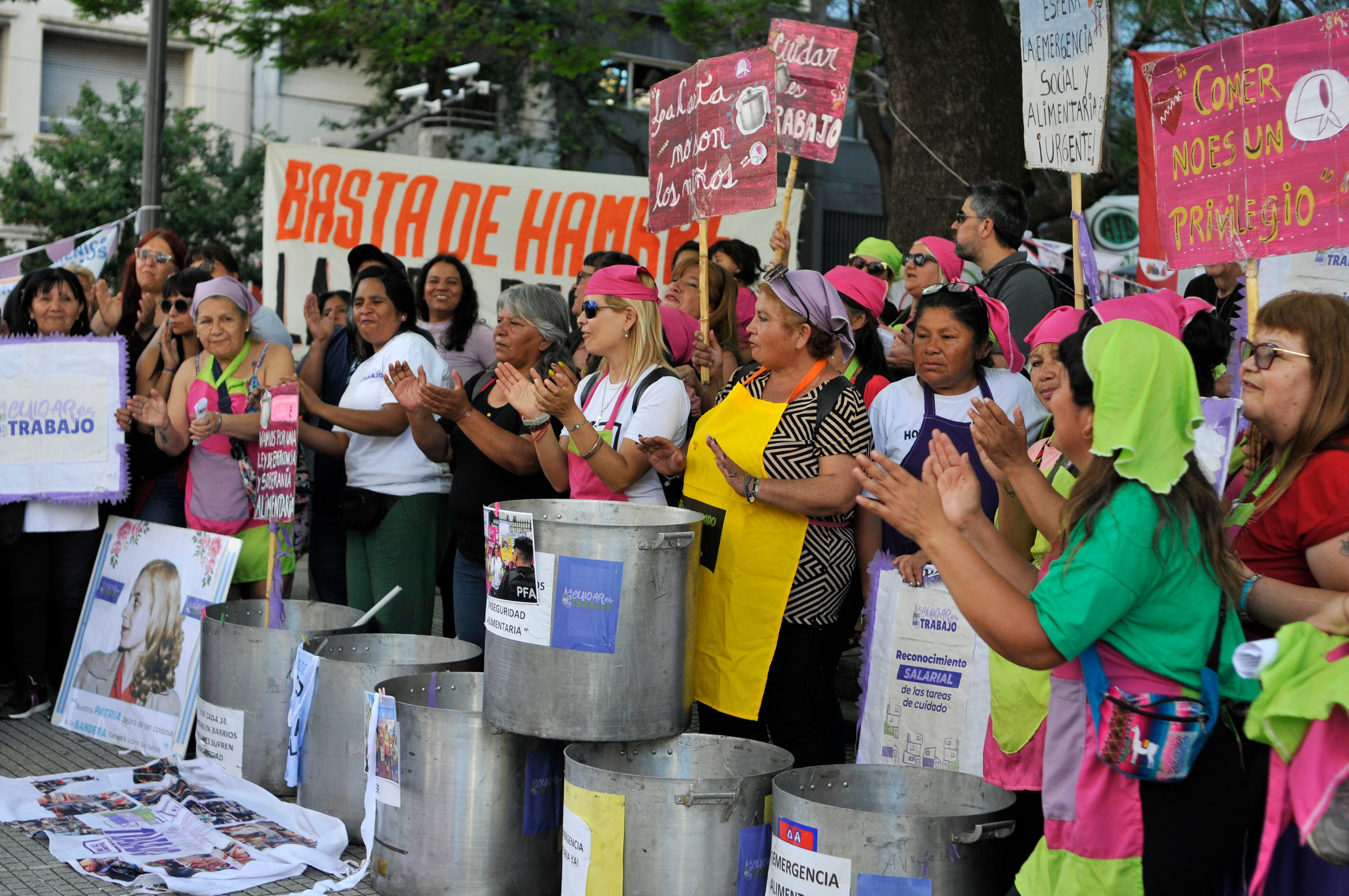 La "Mesa ecuménica" viene realizando manifestaciones cada martes. 