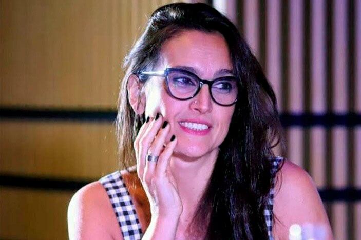 "Para sobreactuar su honestidad, Beatriz Sarlo no ha tenido otro recurso que cacarear mentiras en los medios", lamentó la esposa del gobernador bonaerense.