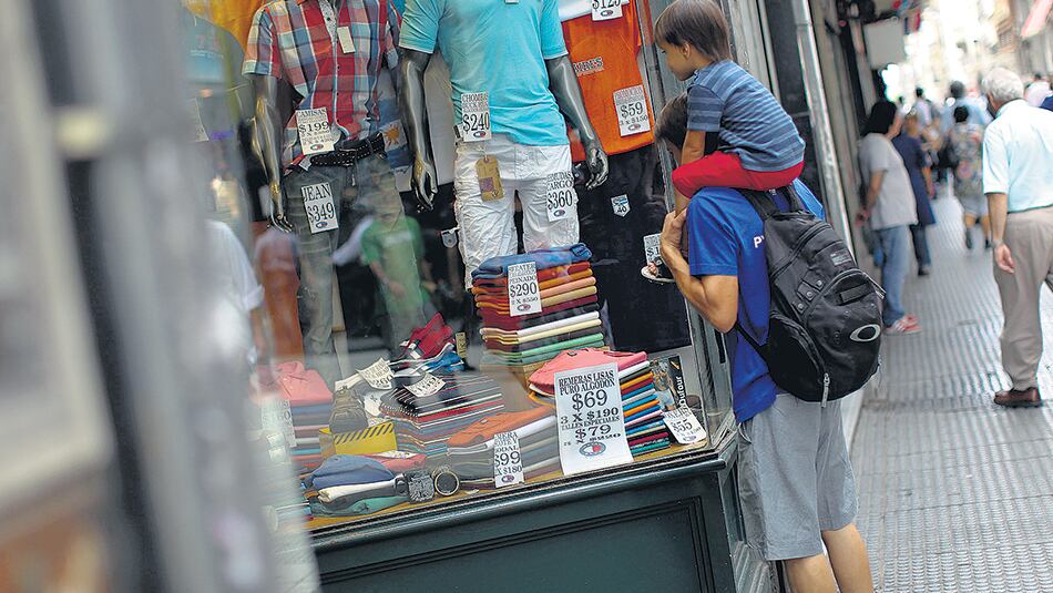 En diciembre las ventas se recuperaron 1,1 por ciento, pero en comparación con una base muy baja.