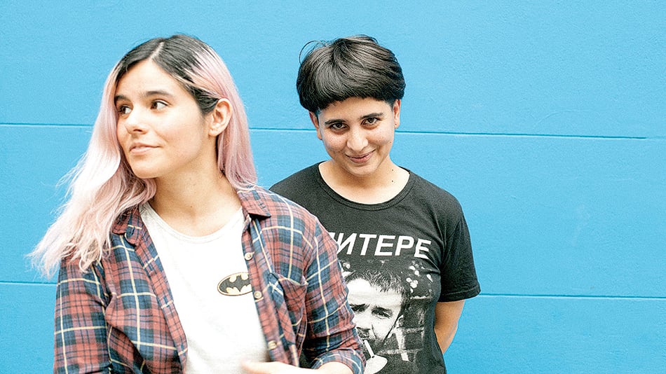 Andrea, alias Niño Niña, y Victoria, alias Vitro Hache, de Ruidas. El trío se completa con Min H. Felt.