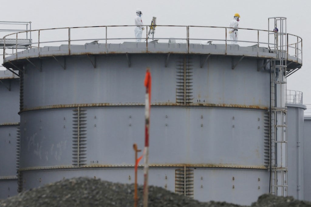 El gobierno japonés y el operador de la central  aseguran que el agua no implica riesgos sanitarios o medioambientales 