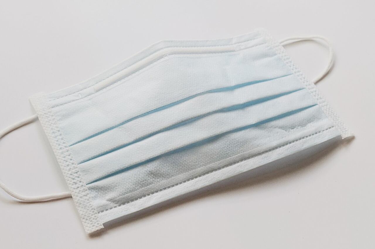 El barbijo prohibido era una imitación no autorizada.