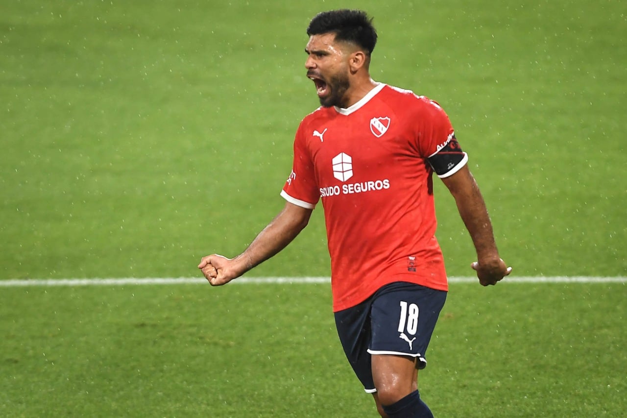 Romero, capitán y goleador del Rojo.