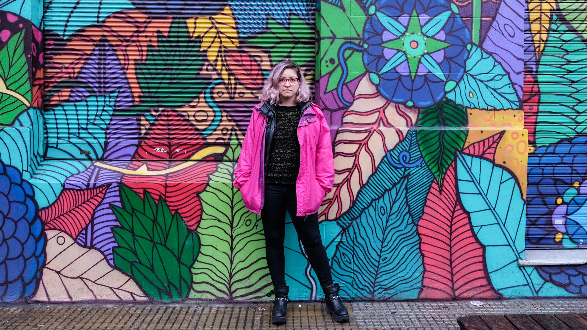 Flor de Fuega (o Flor de Fuego) participa del Colectivo de Live Coders, una comunidad audiovisual alternativa.