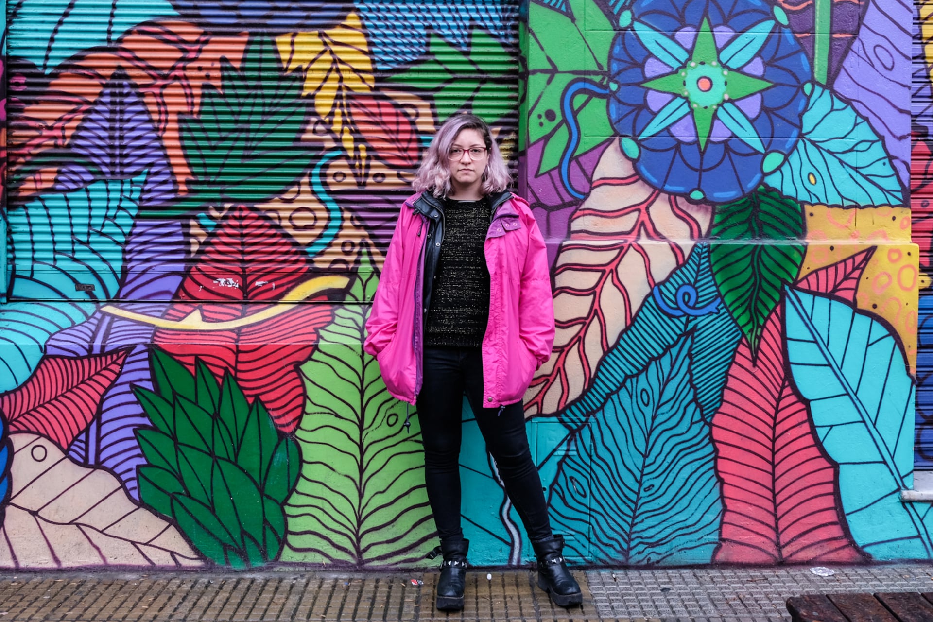 Flor de Fuega (o Flor de Fuego) participa del Colectivo de Live Coders, una comunidad audiovisual alternativa.