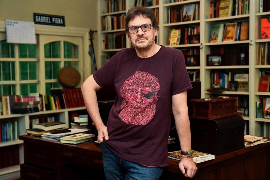 "Manuel Belgrano fue el primero que habló de industria e inclusión social”, señala Felipe Pigna.