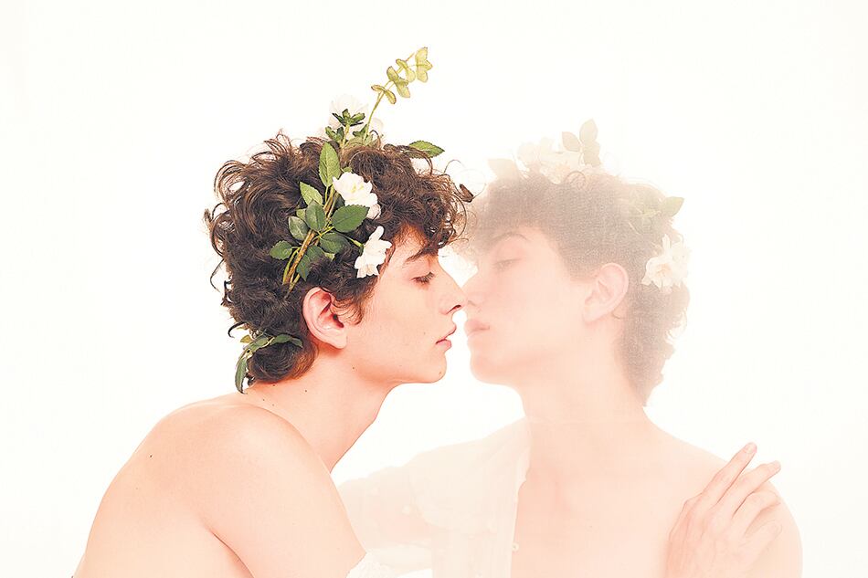 Adan y Lois Peiteado. Modelos, hermanos y almas gemelas nacidas de la unión de un mago y su asistente.