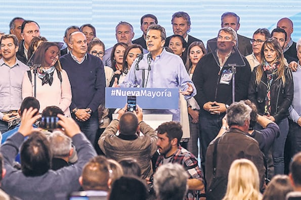 Massa en un momento de su discurso en Parque Norte.