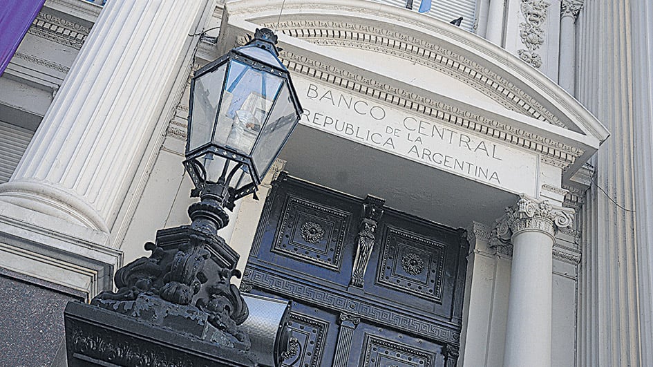 El Banco Central busca “poner un límite a la exposición del sistema al sector público provincial”.