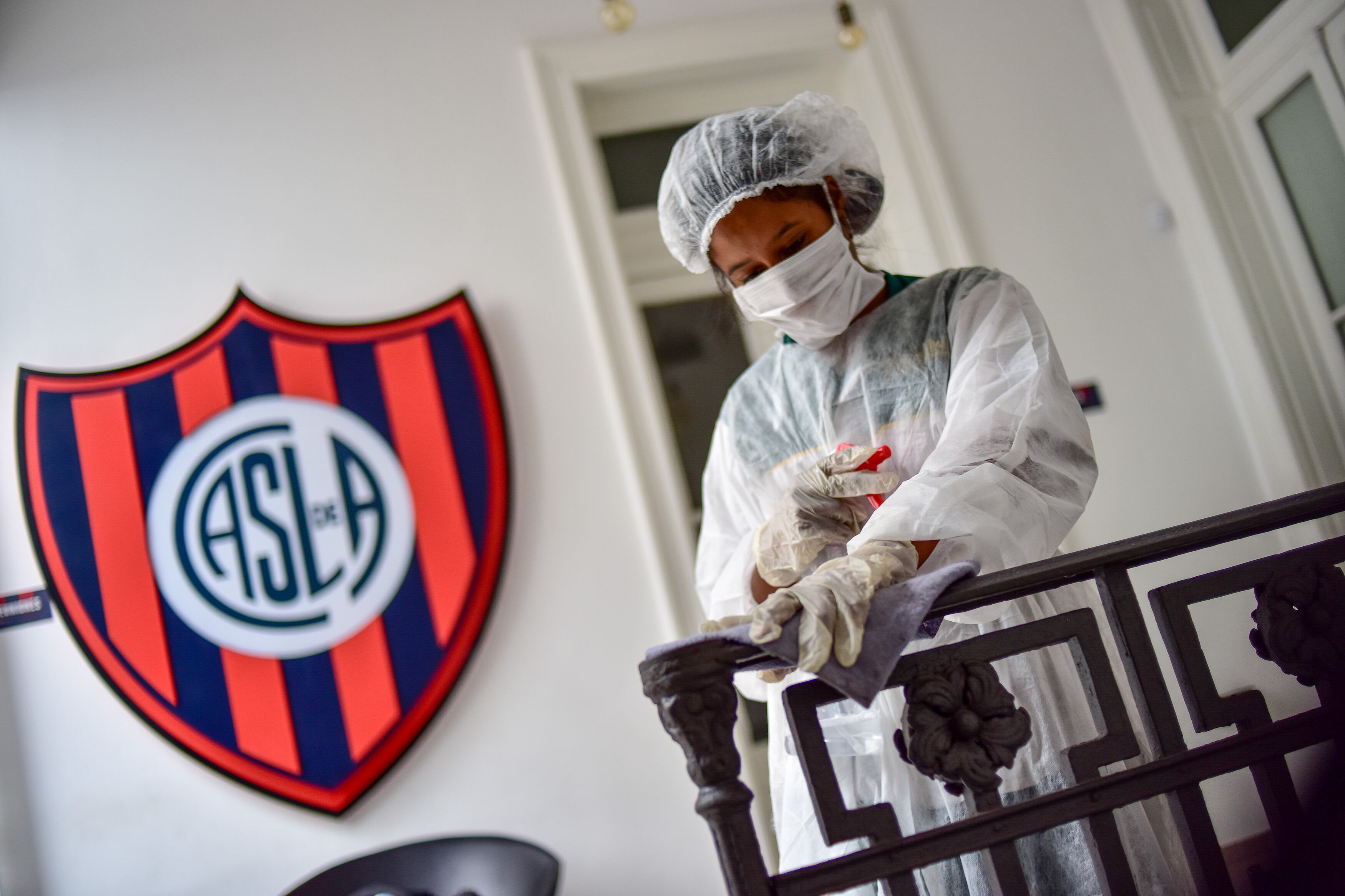 Desinfección en las instalaciones de San Lorenzo.