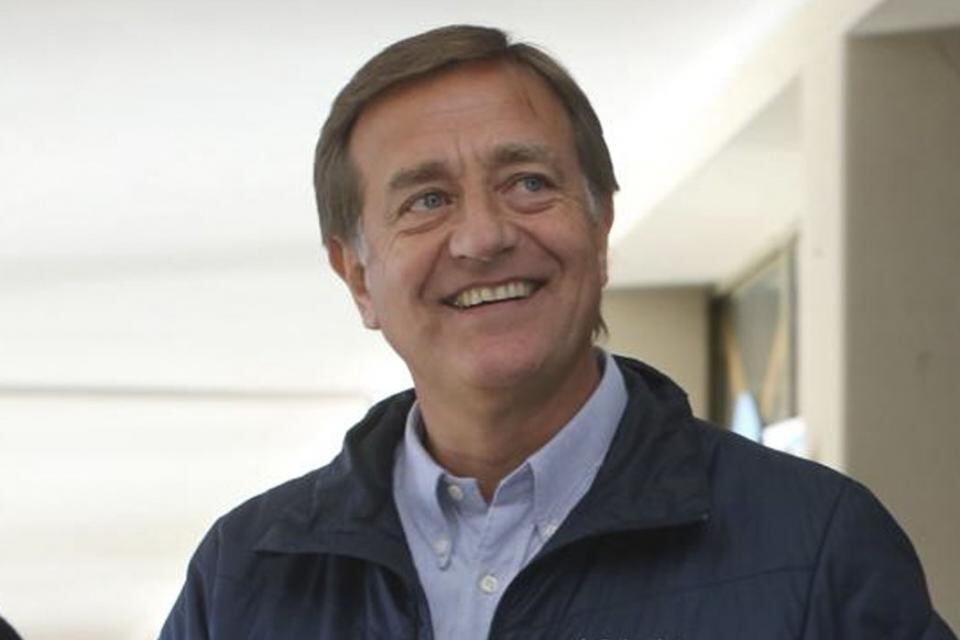 Rodolfo Suárez, gobernador de Mendoza. 