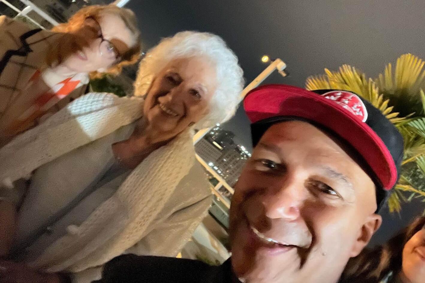 Morello junto con la titular de Abuelas de Plaza de Mayo. 