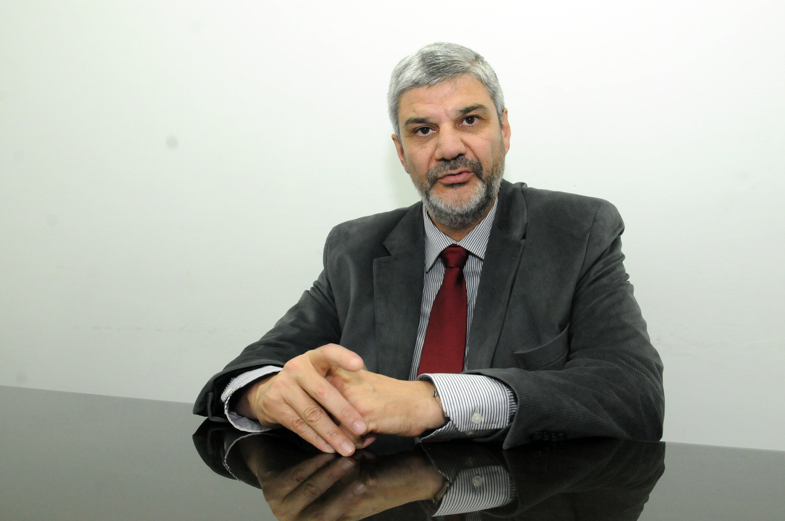 El juez de familia de San Lorenzo Marcelo Escola.