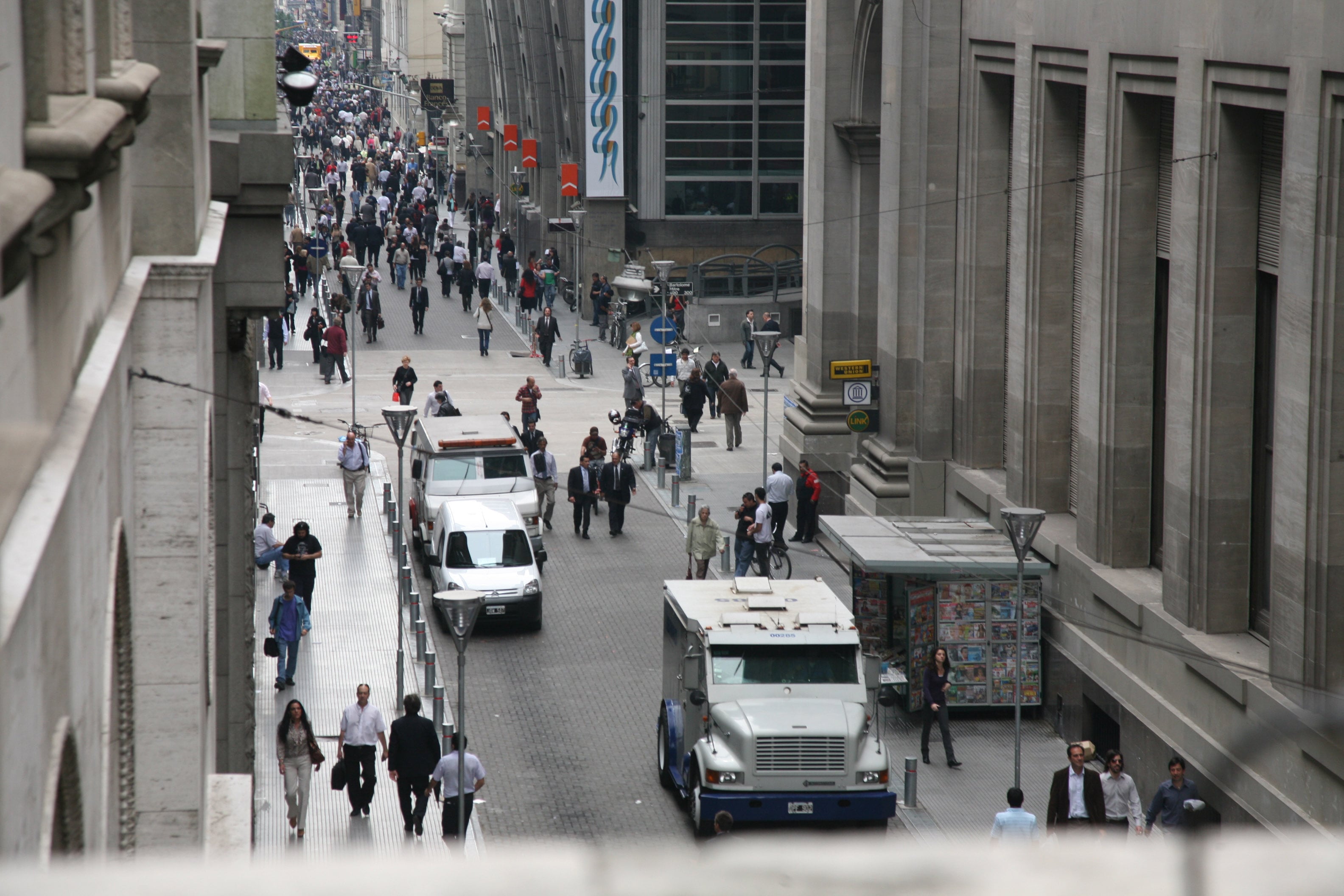 Los bancos inciden en el discurso económico