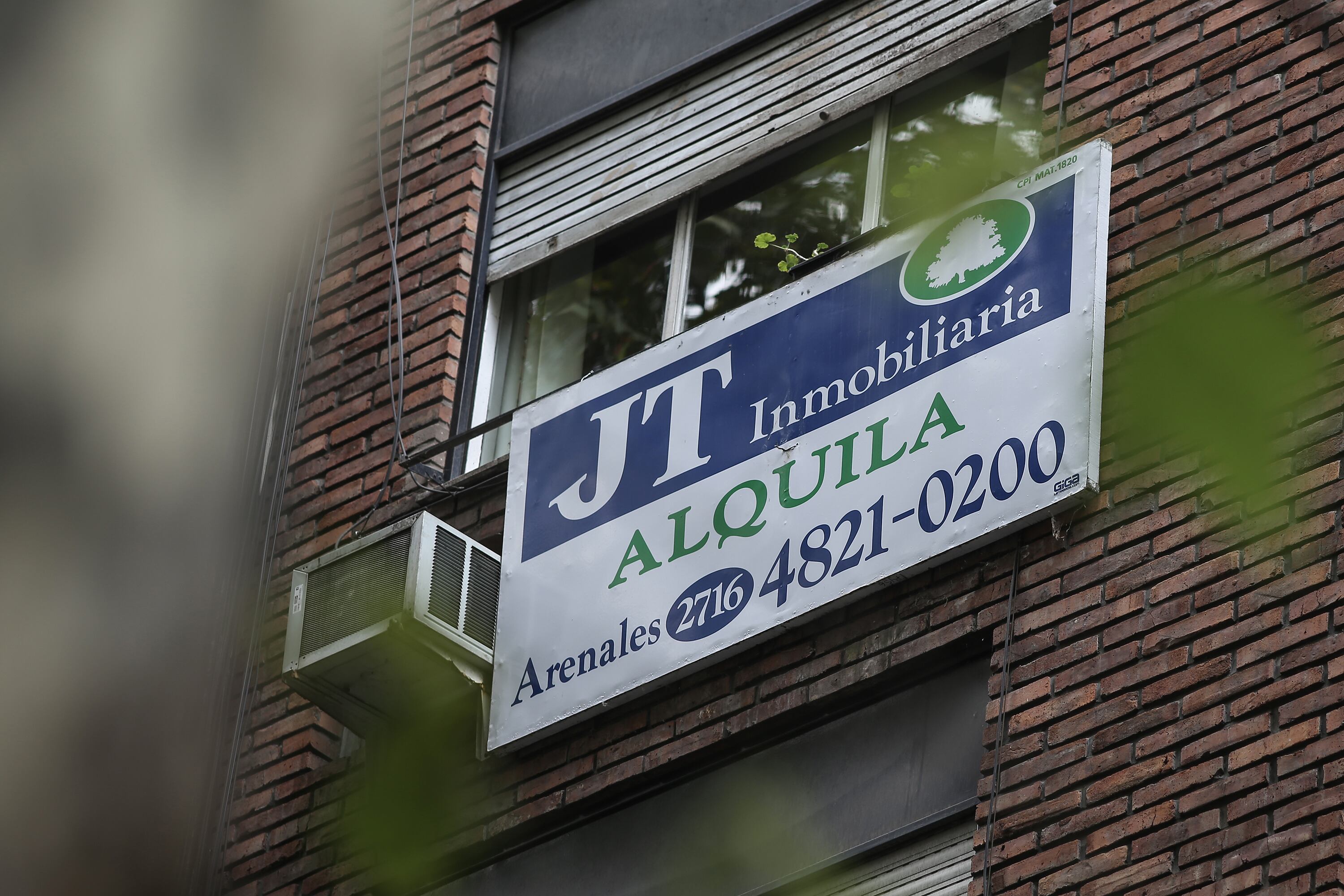 Se estima que entre un 35 y un 40 por ciento de porteñas y porteños son inquilinos.