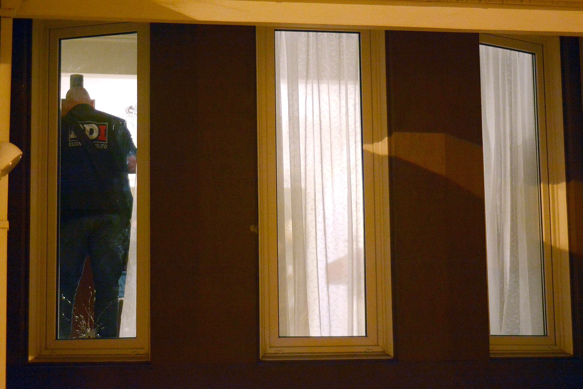 Una de las balas impactó en una ventana de la casa de calle Italia al 1000.