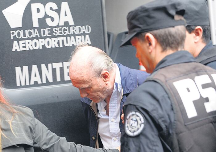 Tras ser buscado en varios países, Courtaux cayó en un locutorio de la Capital.