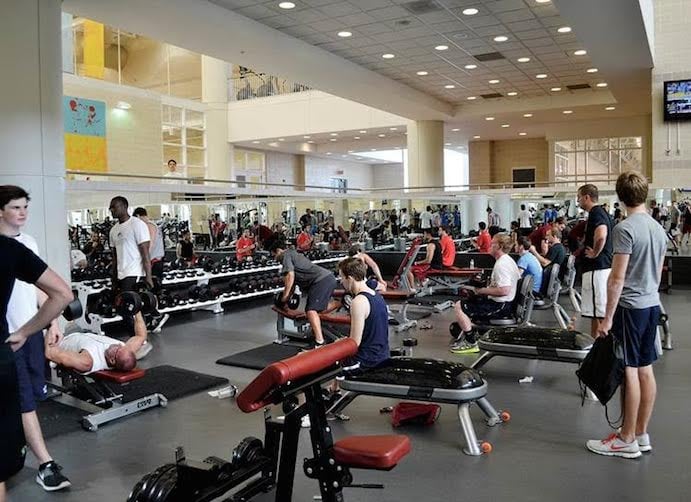 Cada vez más gente se acerca a los gimnasios de SportClub.