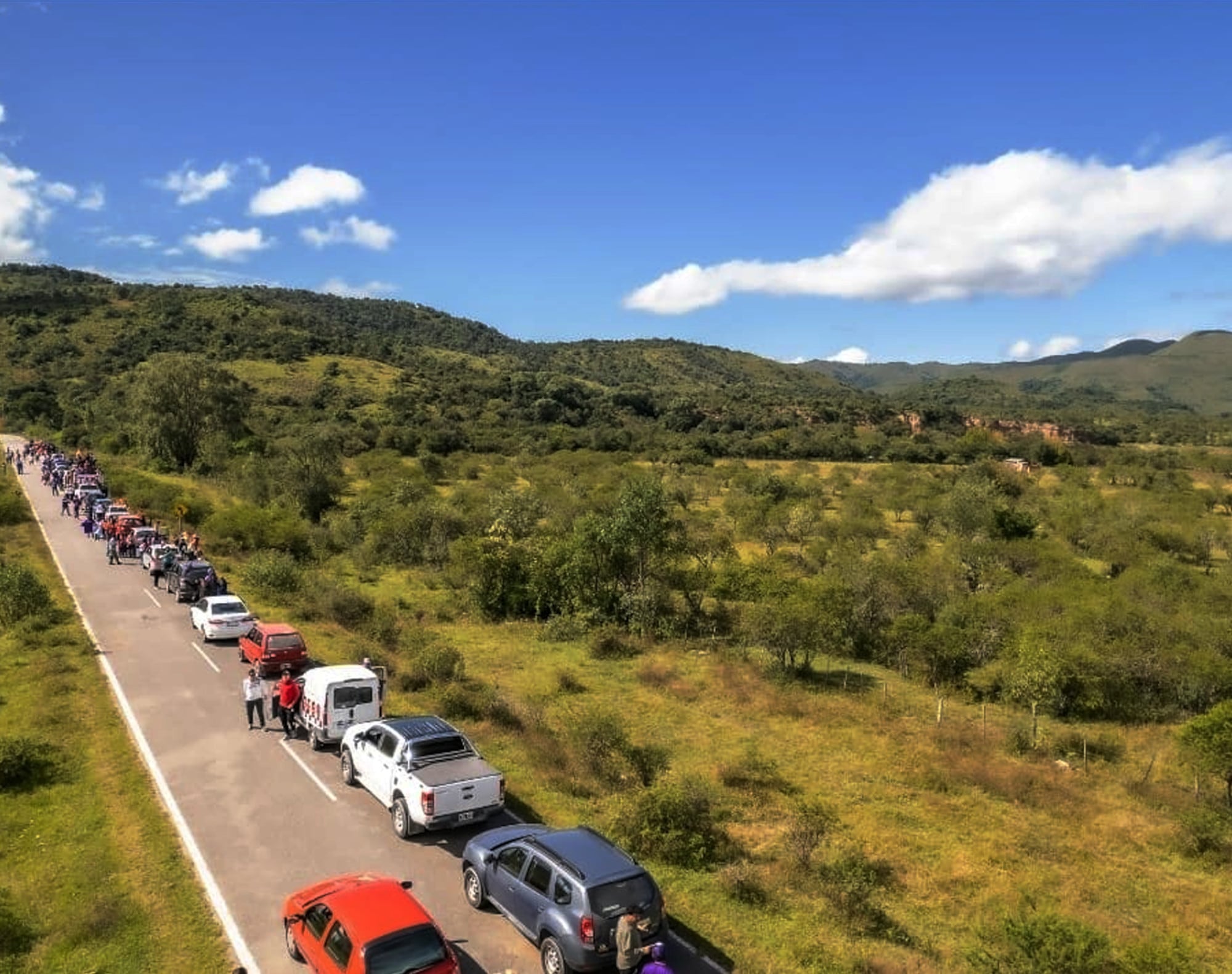 De fondo, el catastro recuperado