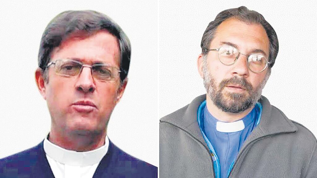 Los sacerdotes Jorge García Cuerva y Gustavo Carrara.