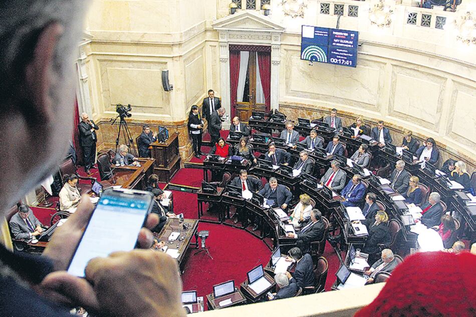 Cambiemos se demoró seis días en enviar de Diputados al Senado el proyecto de legalización del aborto.