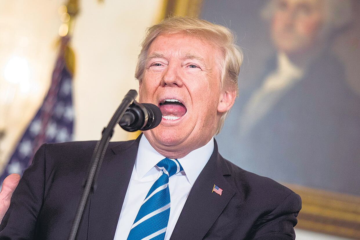 Trump dijo ayer en Washington que su gira por Asia fue un “tremendo éxito”.