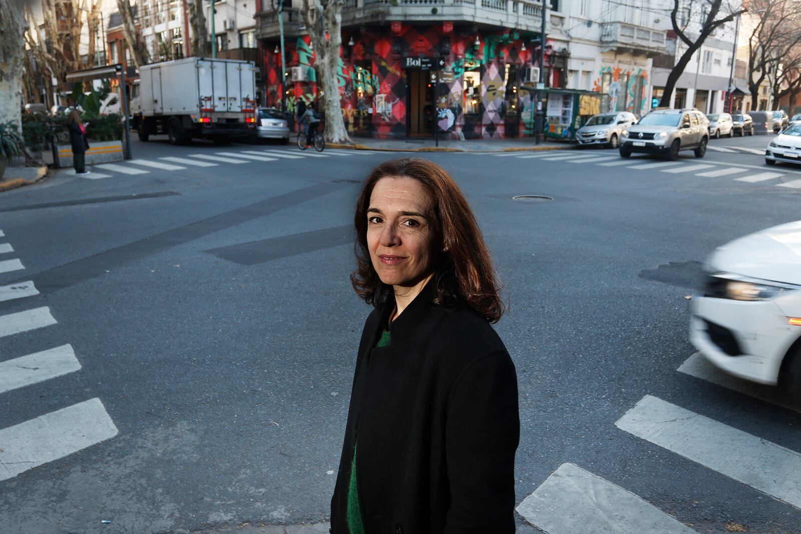 Fasce vive desde hace más de veinte años en España, donde trabaja como directora literaria de Alfaguara, Lumen y Reservoir Books.