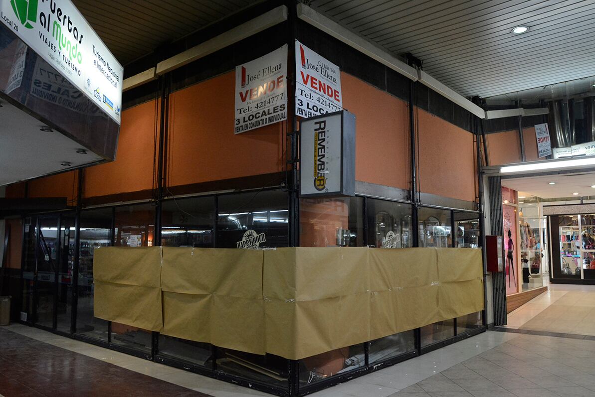 El local vacío después de tantos años en Galería "César".