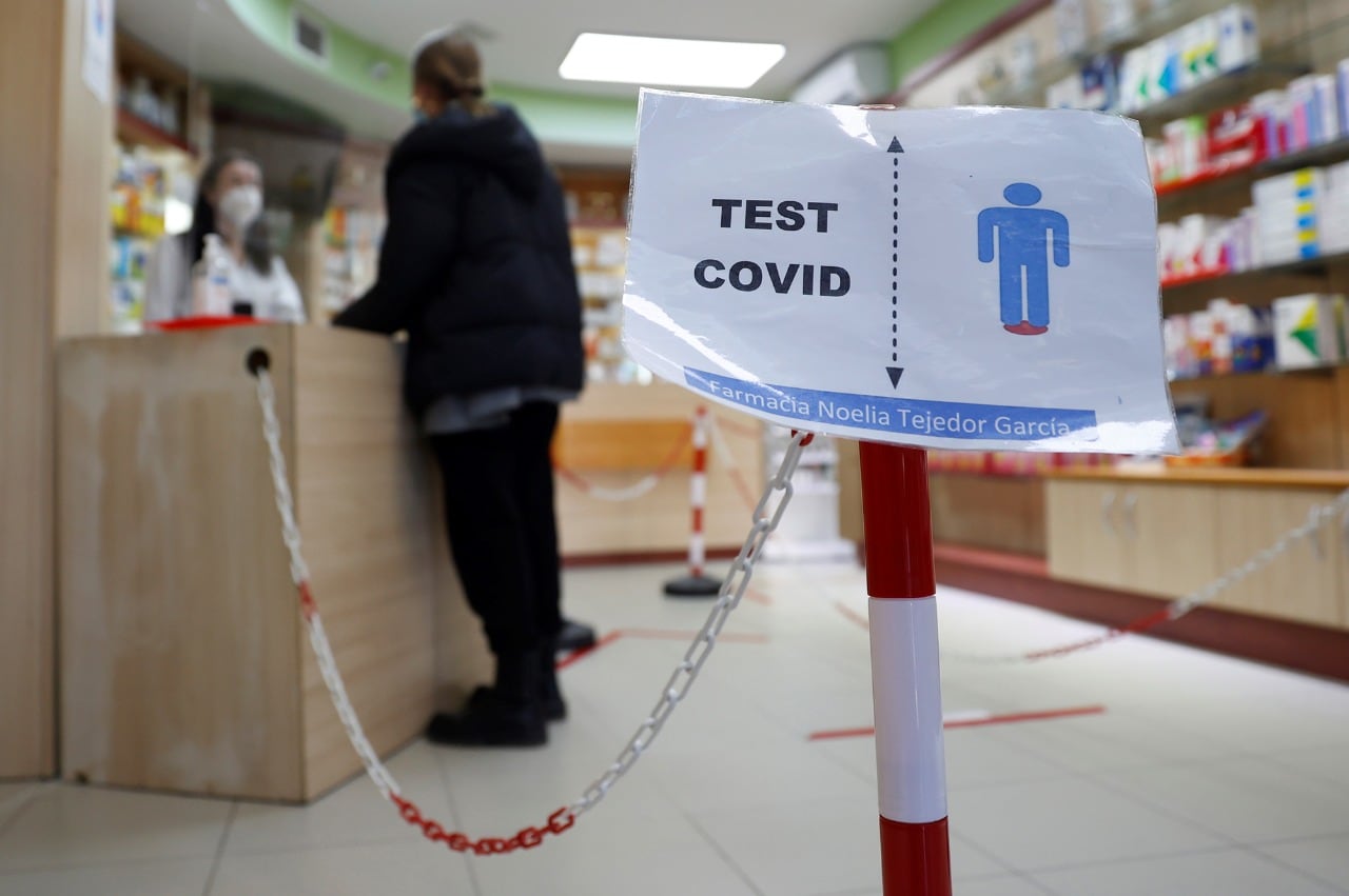 Pedro Sánchez adelantó que se apostará por el "mismo modelo" para controlar la evolución del coronavirus que para la gripe.