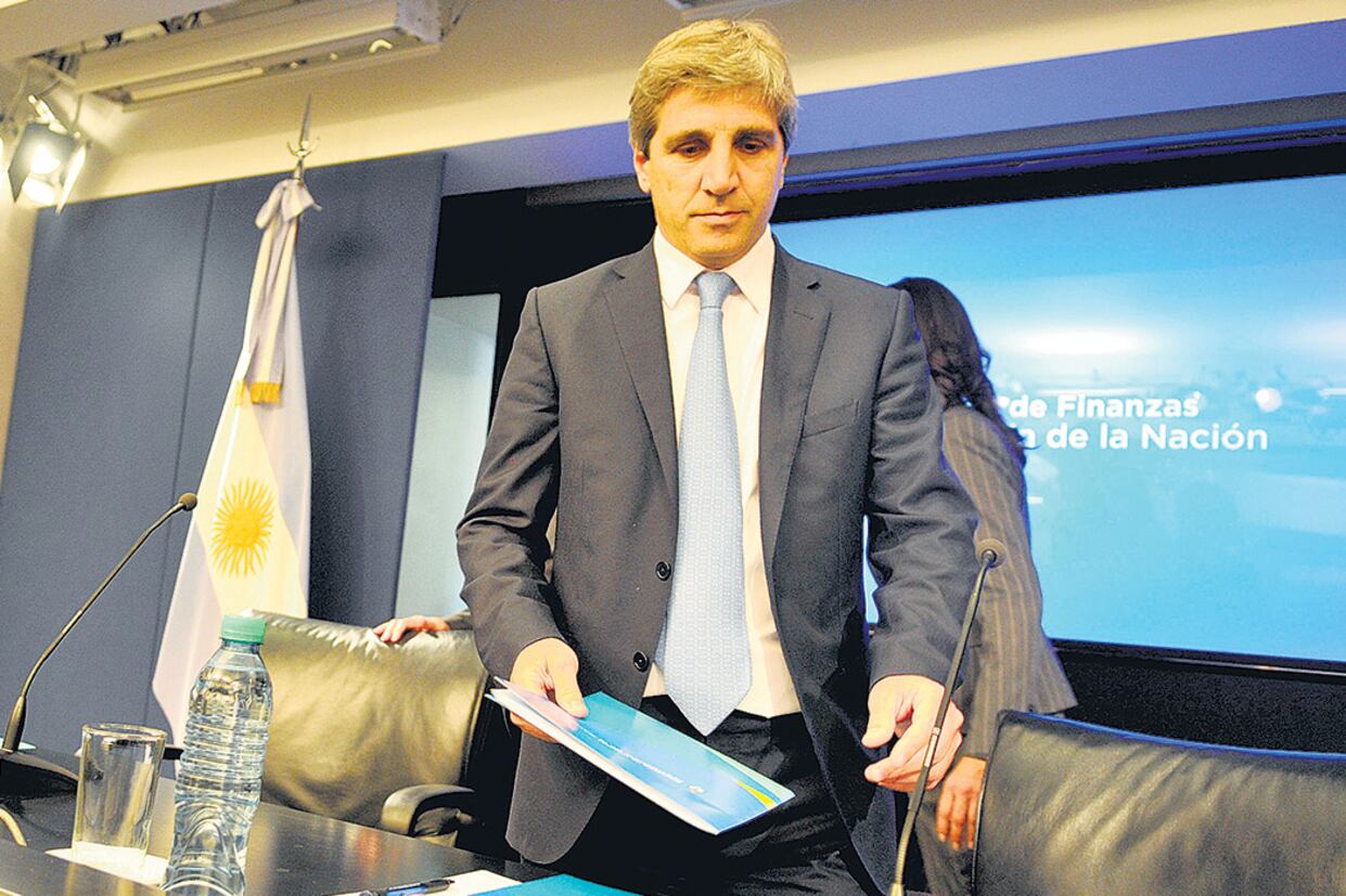 El riesgo para Caputo reside en la suba en el costo de financiamiento e incluso la interrupción del flujo de fondos.