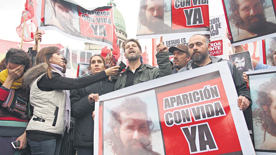Germán Maldonado ayer, en la movilización que se realizó frente al Congreso.