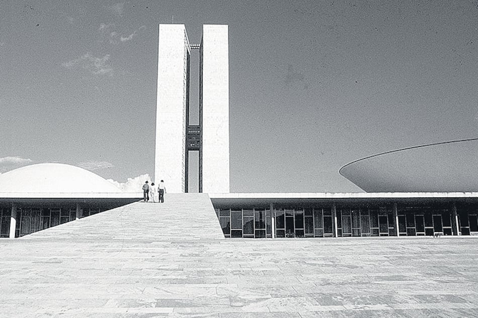 el congreso nacional del arquitecto Oscar Niemeyer en Brasilia