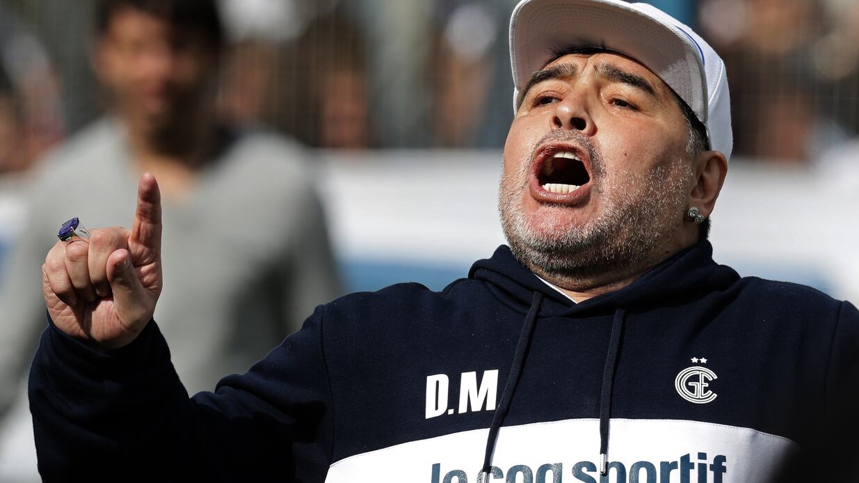 Maradona revolucionó La Plata.