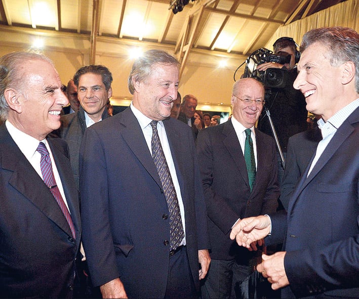 Mauricio Macri con popes empresarios en oportunidad del anterior acuerdo.
