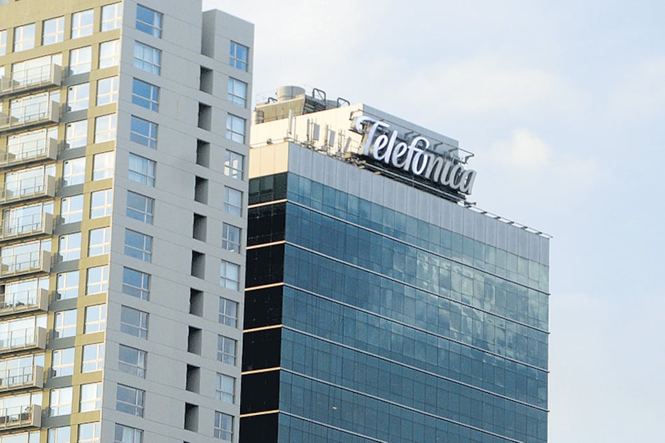 Telefónica buscará competir de igual a igual con la fusionada Telecom-Cablevisión.