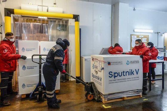 Ayer llegaron más de 20 mil vacunas Sputnik V