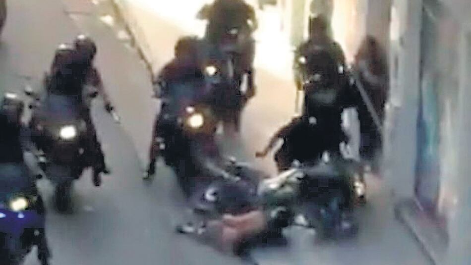 El 18 de diciembre pasado Dante Barisone conducía la moto que atropelló a Alejandro Rosano en la zona del Congreso.