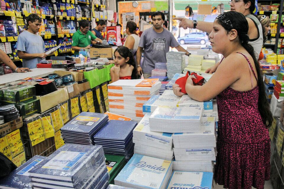 Útiles escolares fue el rubro que más subió dentro de la canasta.