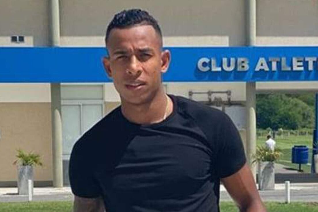 El colombiano Sebastián Villa mantiene una causa abierta.