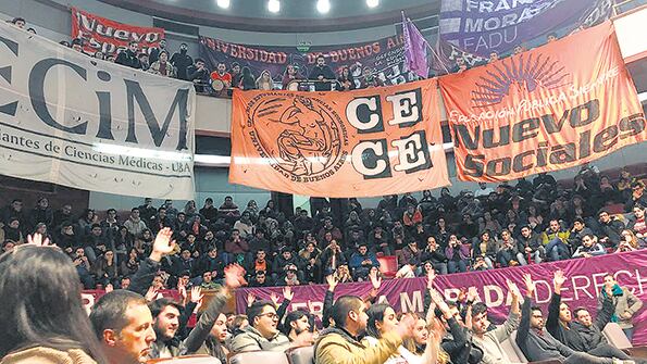 El congreso estudiantil se realizó en la Facultad de Odontología.