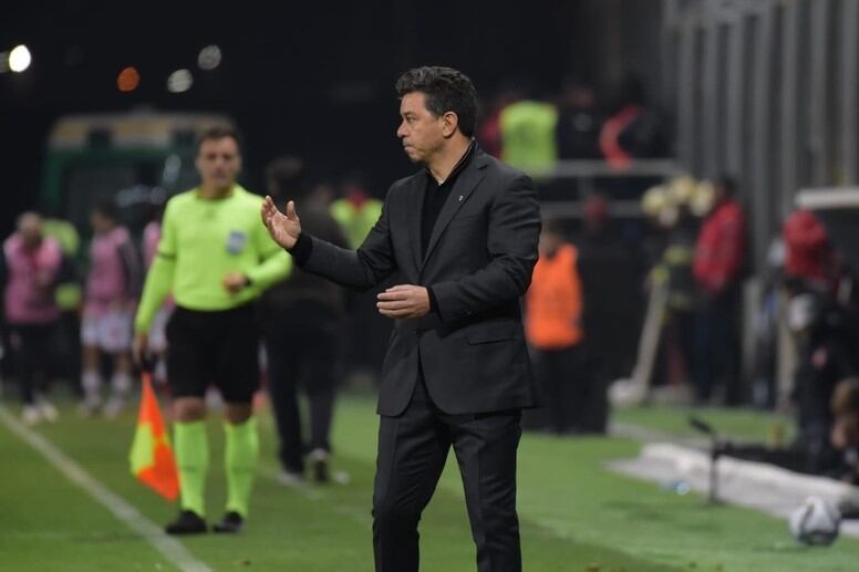 Gallardo vivió un partido más sereno en Villa Mercedes (Copa Argentina).