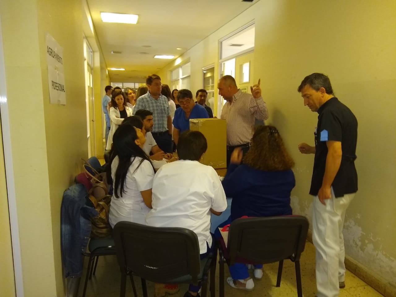 Una de las mesas en las elecciones del San Bernardo 